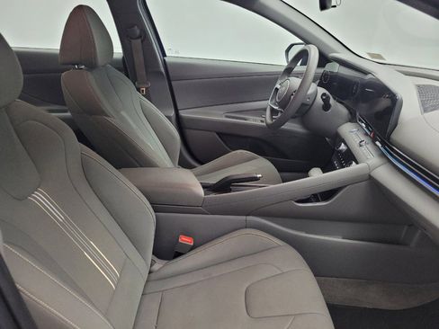 Used 2024 Hyundai Elantra SEL image 21