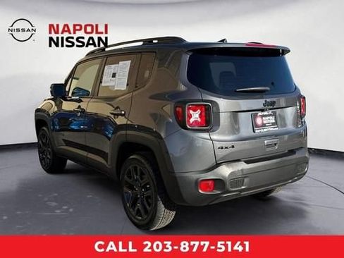 Used 2023 Jeep Renegade Altitude AWD/4WD image 5