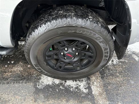 Used 2023 Toyota 4Runner TRD Off-Road Premium image 17