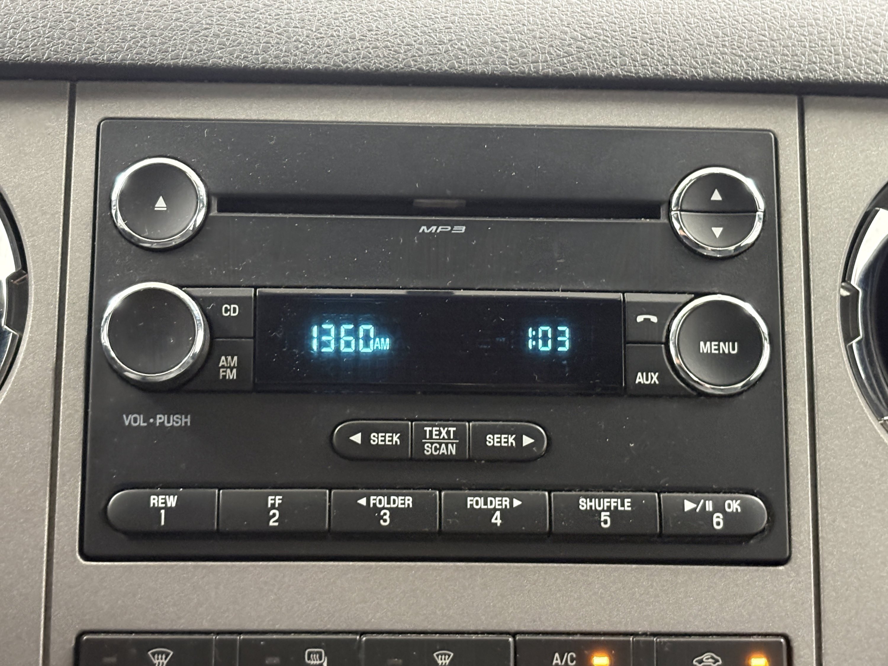 Used 2016 Ford F250 XLT w/ XLT Value Package AWD/4WD image 9