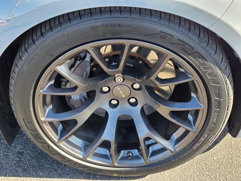 Used 2020 Dodge Charger SRT Hellcat w/ Carbon/Suede Interior Package RWD image 9