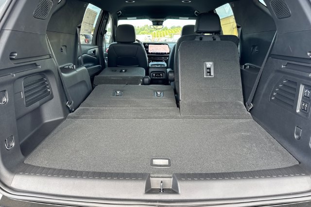 New 2026 Chevrolet Traverse RS FWD image 24