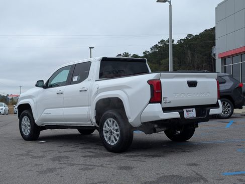New 2026 Toyota Tacoma SR5 image 3