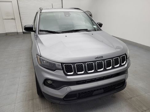 Used 2024 Jeep Compass Latitude image 14