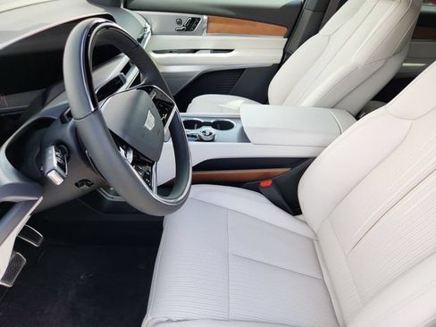 New 2026 Cadillac Vistiq Sport AWD/4WD image 10