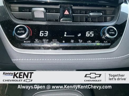 Used 2022 Toyota Corolla XSE image 27