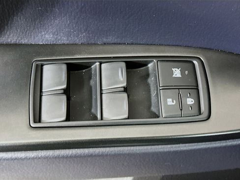 Used 2023 Lexus GX 460 Luxury w/ Sport Design Package image 15