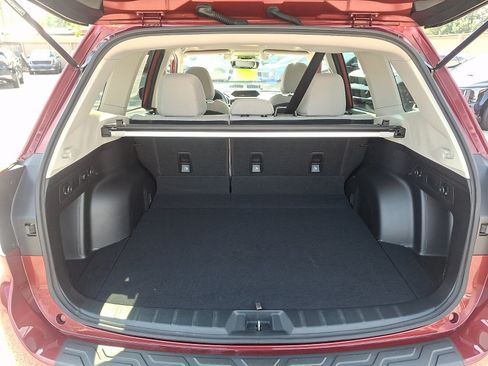 Used 2020 Subaru Forester Premium AWD/4WD image 30
