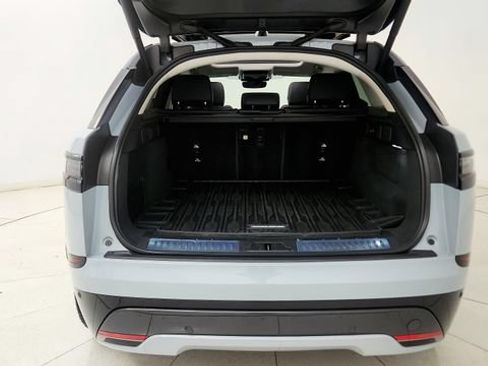Used 2025 Land Rover Range Rover Velar Dynamic SE AWD/4WD image 29