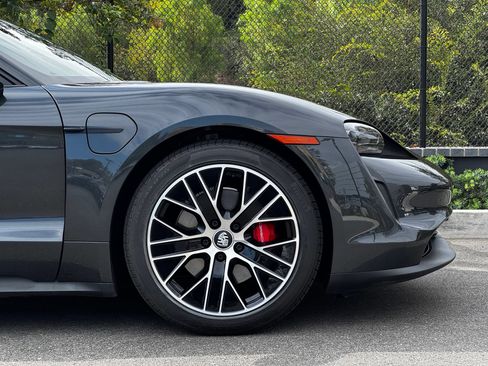 Certified 2022 Porsche Taycan 4S AWD/4WD image 12