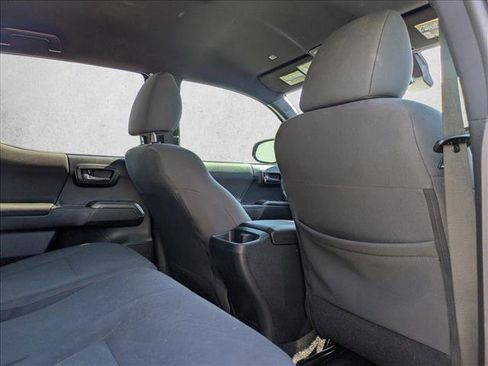 Used 2019 Toyota Tacoma TRD Off-Road image 25