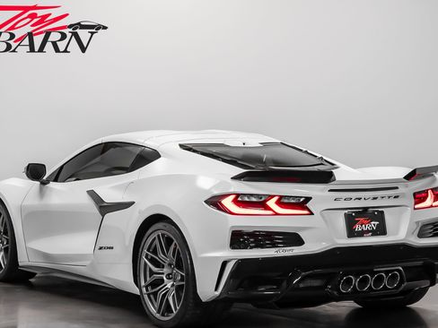 Used 2023 Chevrolet Corvette Z06 w/ Engine Appearance Package image 11