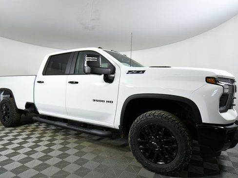 New 2026 Chevrolet Silverado 3500 LT w/ Trail Boss Package image 9
