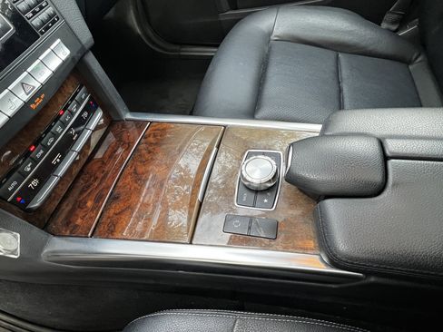 Used 2014 Mercedes-Benz E 350 4MATIC Wagon image 29