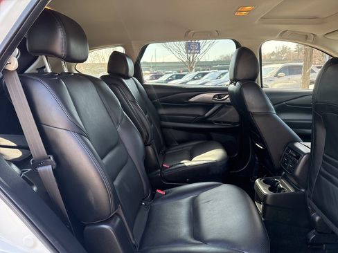 Used 2023 MAZDA CX-9 Touring image 29