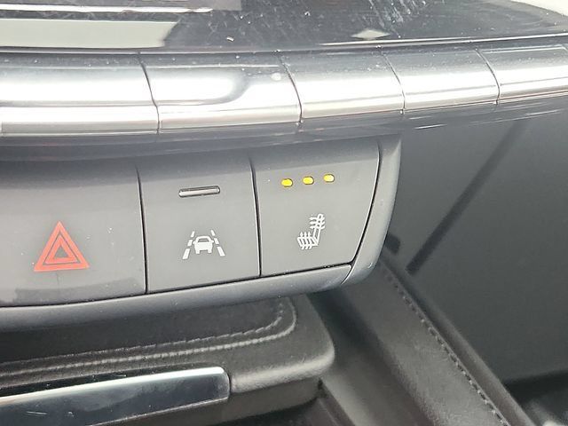 Certified 2024 Cadillac XT4 Sport w/ Technology Package FWD image 24