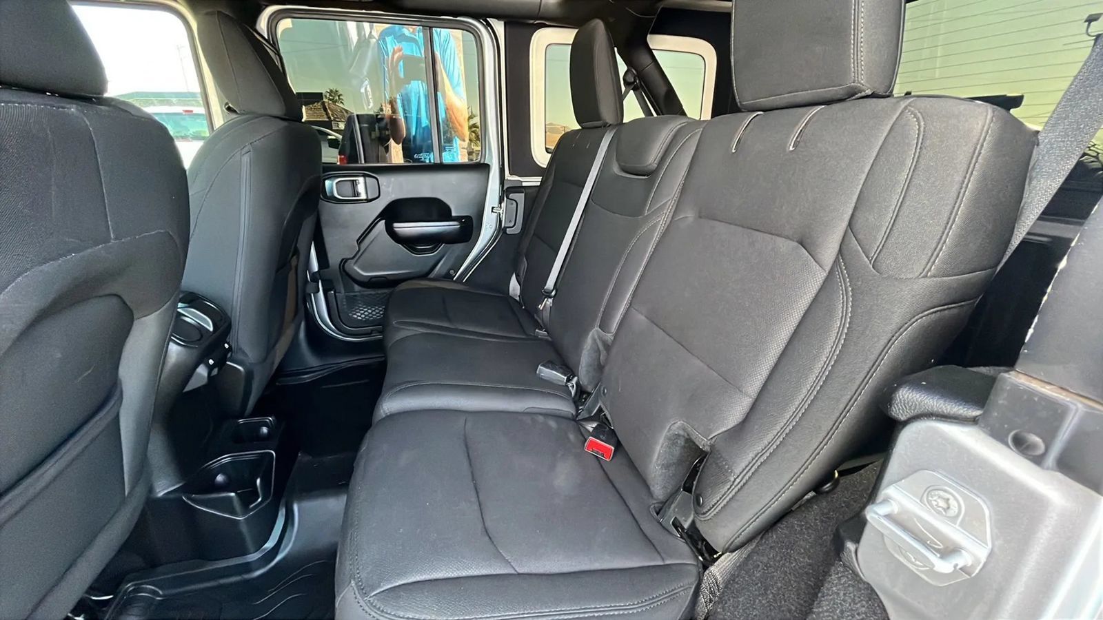 Used 2018 Jeep Wrangler Unlimited Sport S AWD/4WD image 16