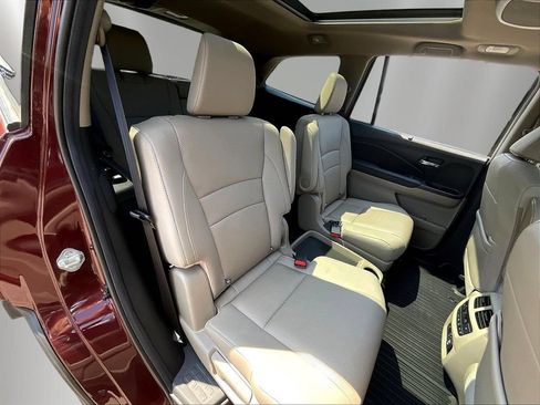 Used 2022 Honda Pilot Elite image 27