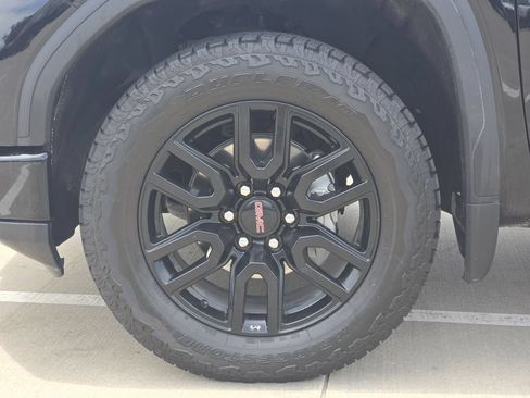 Used 2024 GMC Sierra 1500 Elevation w/ LPO, Elevation Black Package RWD image 13