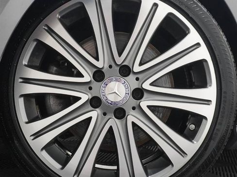 Used 2018 Mercedes-Benz CLA 250 image 3