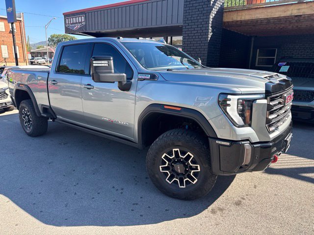 Used 2024 GMC Sierra 2500 AT4X AWD/4WD image 1