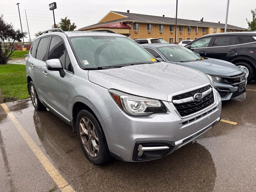 Used 2018 Subaru Forester 2.5i Touring AWD/4WD image 2