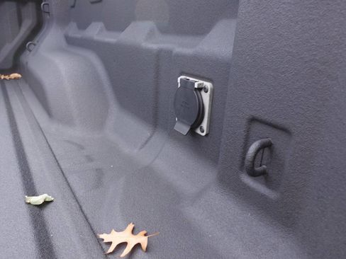 Used 2023 Chevrolet Colorado Z71 w/ LPO, Skid Plate Package image 29