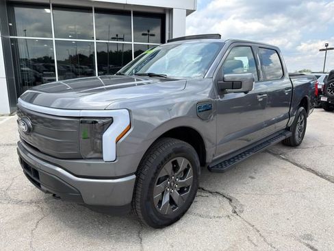 Used 2024 Ford F150 Lightning Lariat AWD/4WD image 3