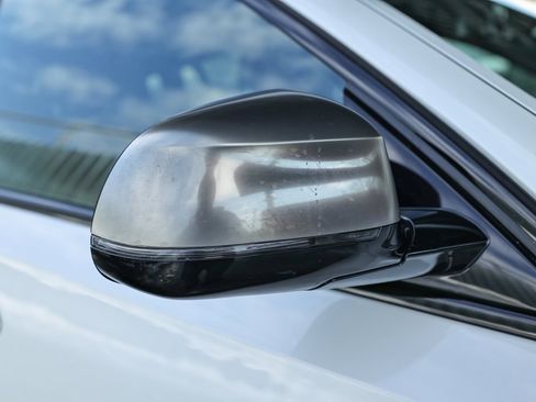 Used 2023 BMW X6 M50i w/ Executive Package image 15