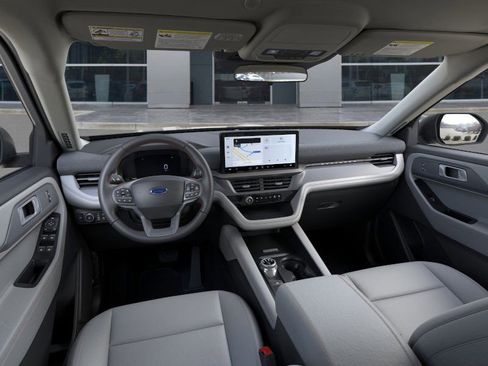 New 2025 Ford Explorer Active w/ Active Comfort Package image 11