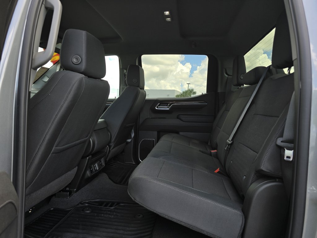 Used 2026 Chevrolet Silverado 1500 LT AWD/4WD image 16