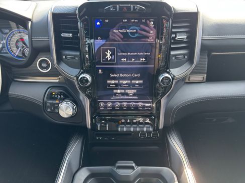 Used 2019 RAM 1500 Limited AWD/4WD image 12