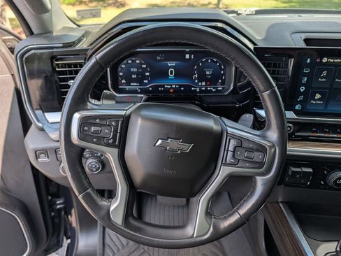 Used 2022 Chevrolet Silverado 1500 RST AWD/4WD image 21