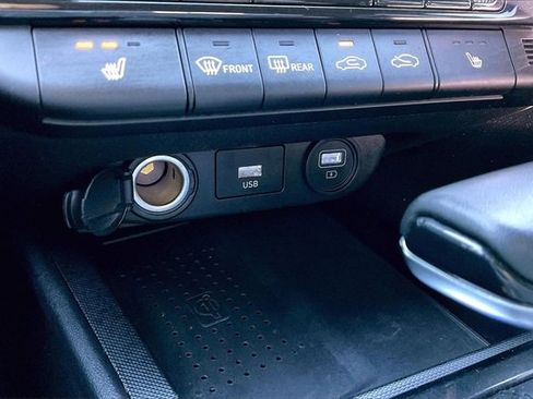 Used 2021 Hyundai Elantra SEL w/ Convenience Package image 24