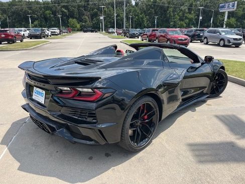 New 2025 Chevrolet Corvette Z06 image 12