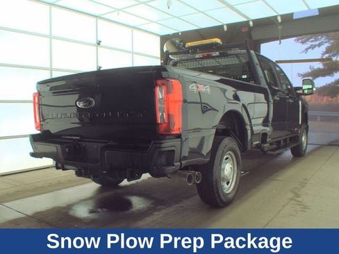 Used 2023 Ford F250 XL image 7