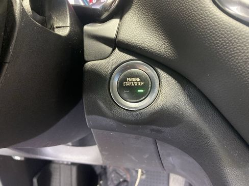 Certified 2021 Chevrolet Equinox LT AWD/4WD image 16