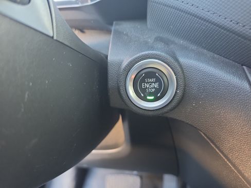 Used 2021 Chevrolet TrailBlazer LT w/ Convenience Package FWD image 18