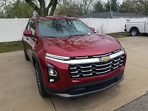 Certified 2025 Chevrolet Equinox LT w/ Convenience Package II image 5