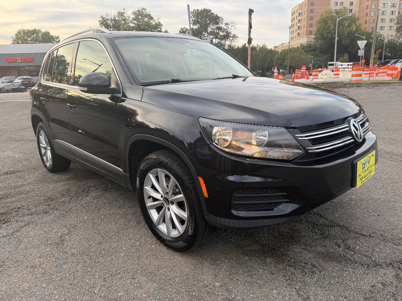 Used 2017 Volkswagen Tiguan Wolfsburg Edition AWD/4WD image 4