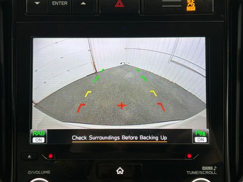 Used 2021 Subaru Ascent Limited w/ Technology Package AWD/4WD image 9