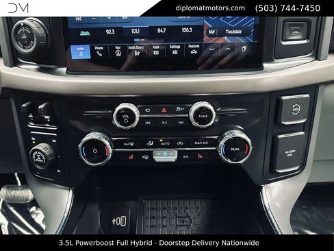 Used 2025 Ford F150 XLT w/ Equipment Group 302A MID AWD/4WD image 39