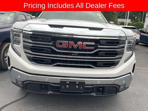Used 2024 GMC Sierra 1500 SLT w/ SLT Premium Plus Package AWD/4WD image 14