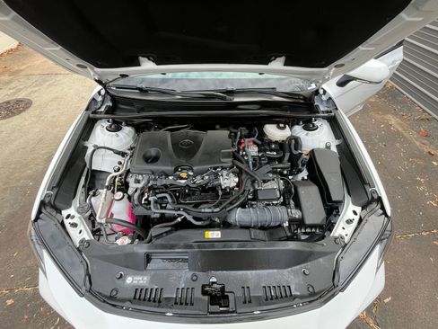 Used 2025 Toyota Camry LE image 27