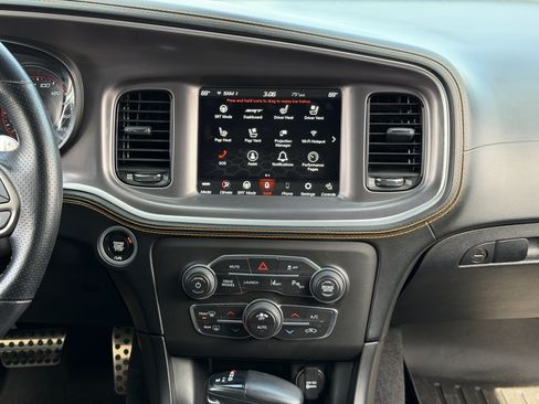 Used 2022 Dodge Charger Scat Pack RWD image 30