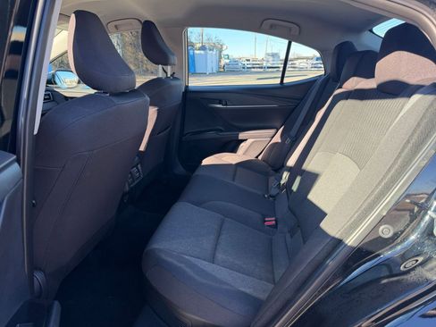 Used 2025 Toyota Camry LE image 24
