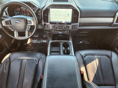 Used 2022 Ford F350 Platinum w/ FX4 Off-Road Package image 26