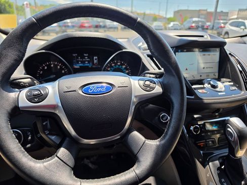 Used 2016 Ford Escape Titanium AWD/4WD image 18