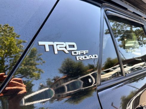 Used 2023 Toyota 4Runner TRD Off-Road Premium w/ Moonroof Package AWD/4WD image 32