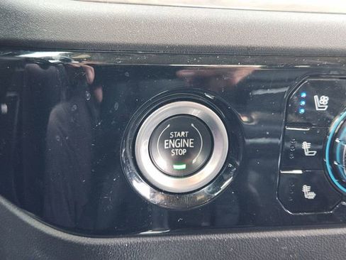 Used 2023 GMC Sierra 1500 SLT image 21